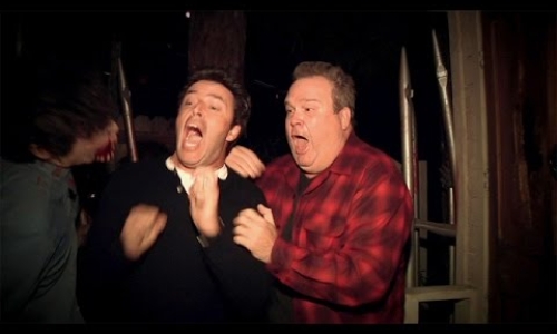 Happy Halloween! Eric Stonestreet and Andy Visit A Haunted House