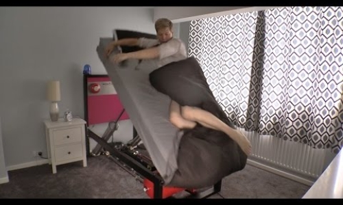 WAKE UP Ejector Bed