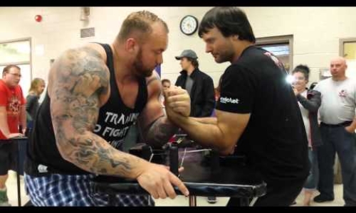Arm Wrestling With Game Of Thrones The Mountain